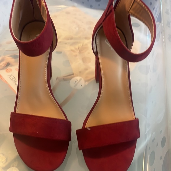 Shoes! - Picture 2 of 3